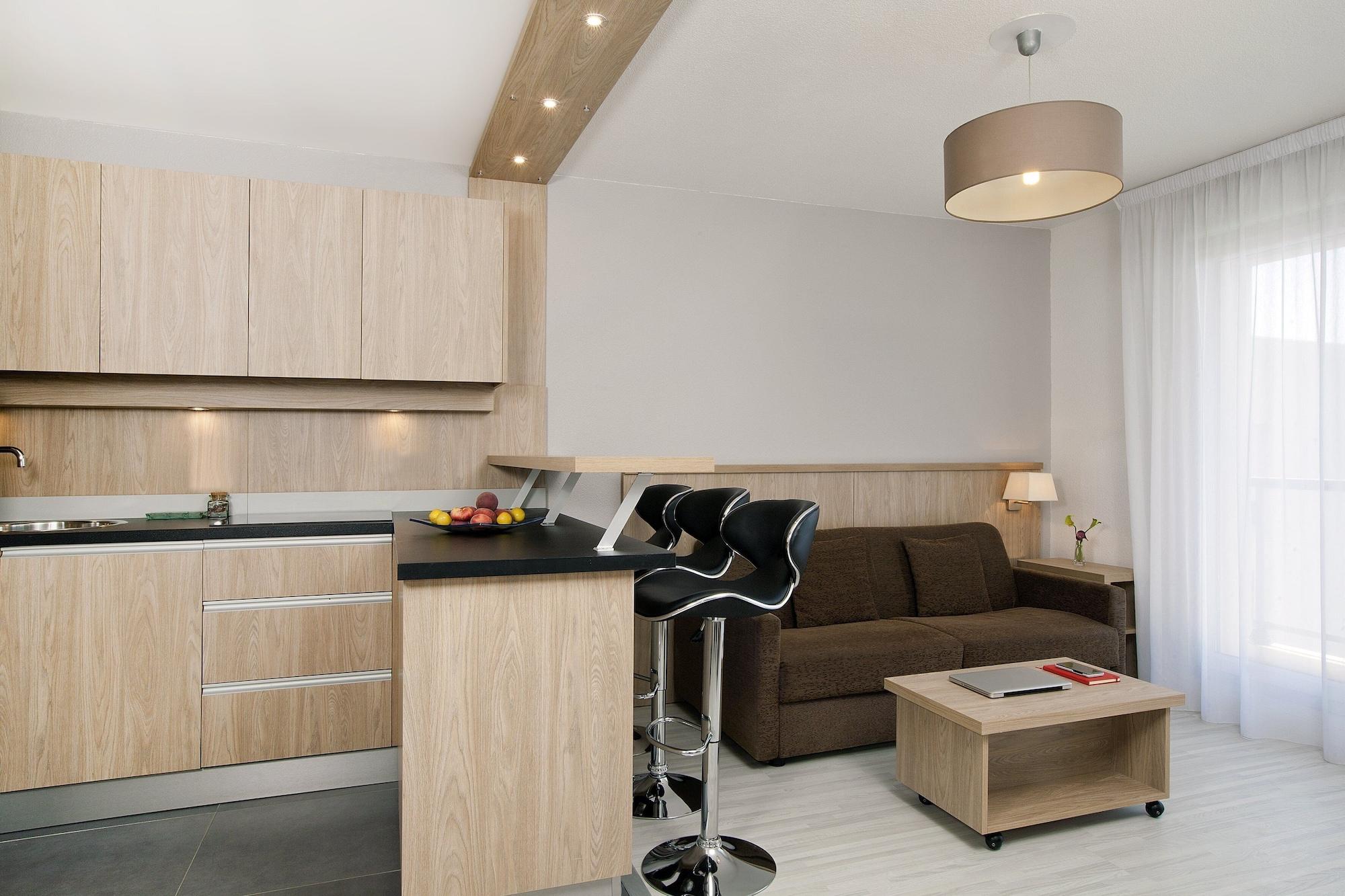 Residhome Gerland 3*