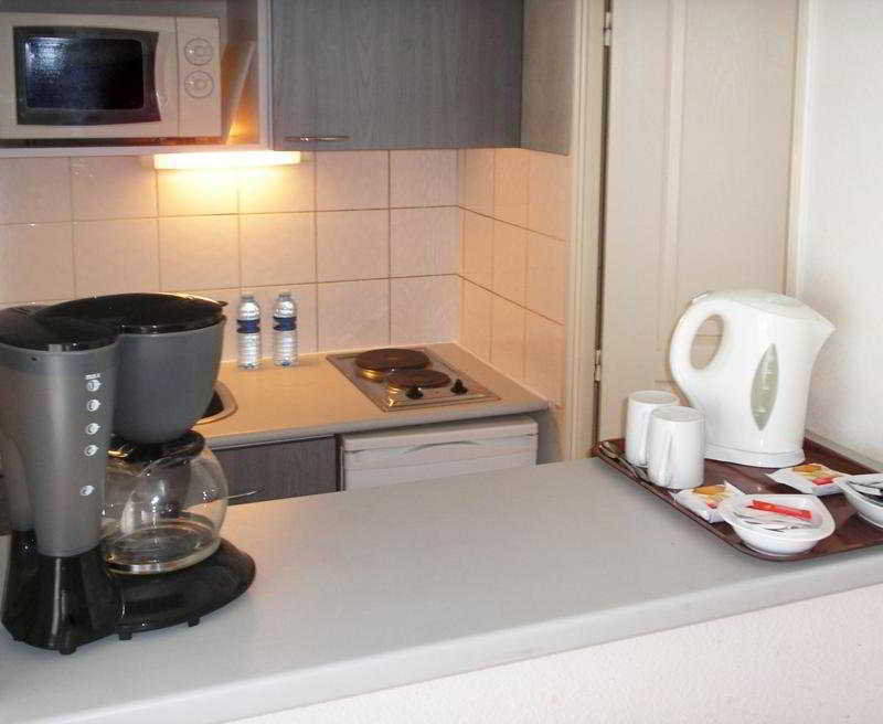 Residhome Gerland Aparthotel 3*